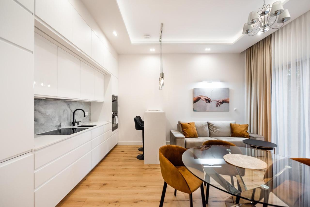 Zlota Sophisticated Apartment วอร์ซอ ภายนอก รูปภาพ