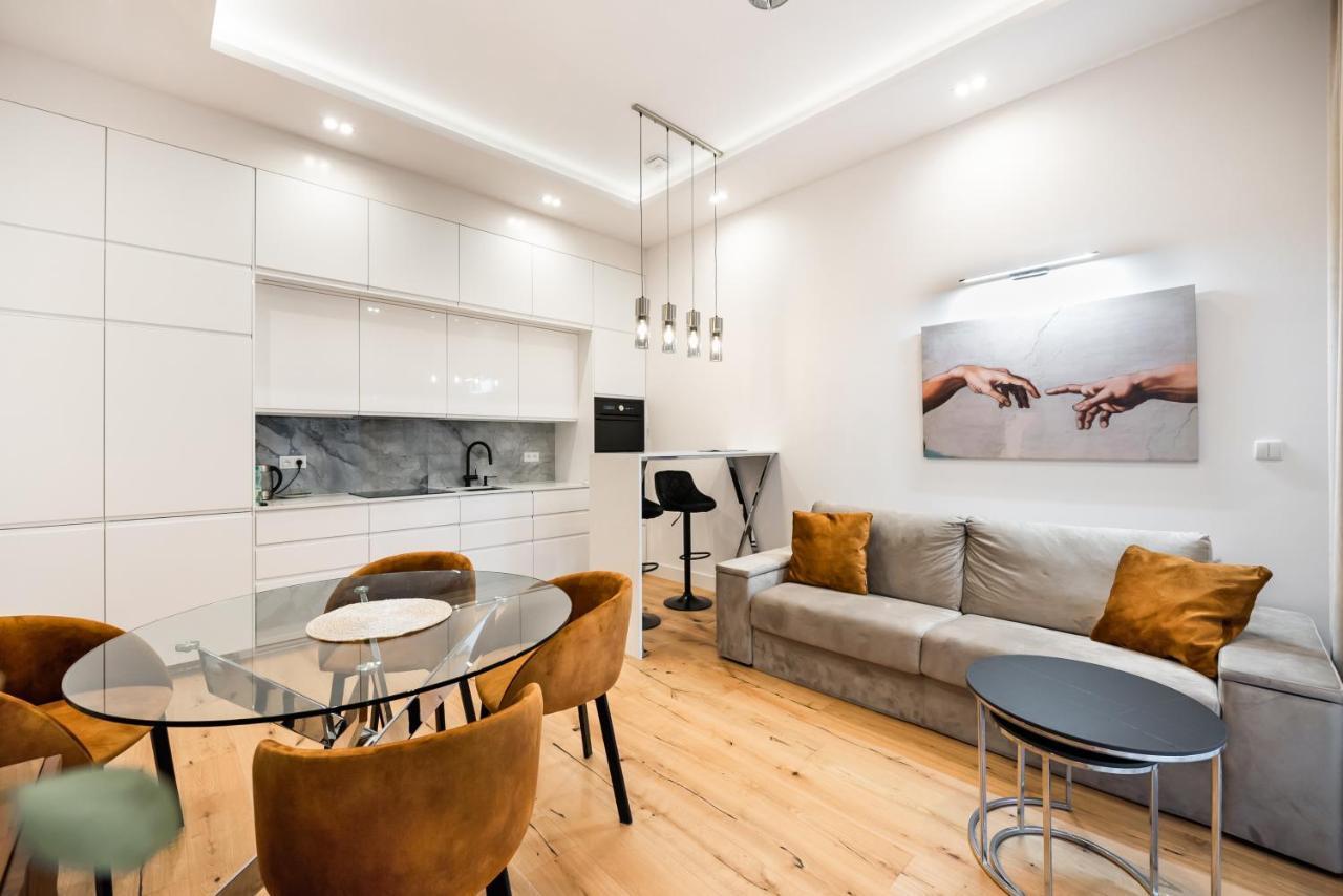 Zlota Sophisticated Apartment วอร์ซอ ภายนอก รูปภาพ