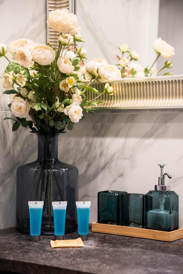 Zlota Sophisticated Apartment วอร์ซอ ภายนอก รูปภาพ