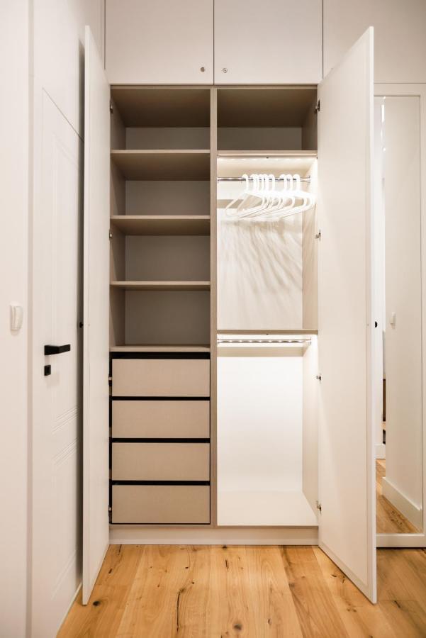Zlota Sophisticated Apartment วอร์ซอ ภายนอก รูปภาพ